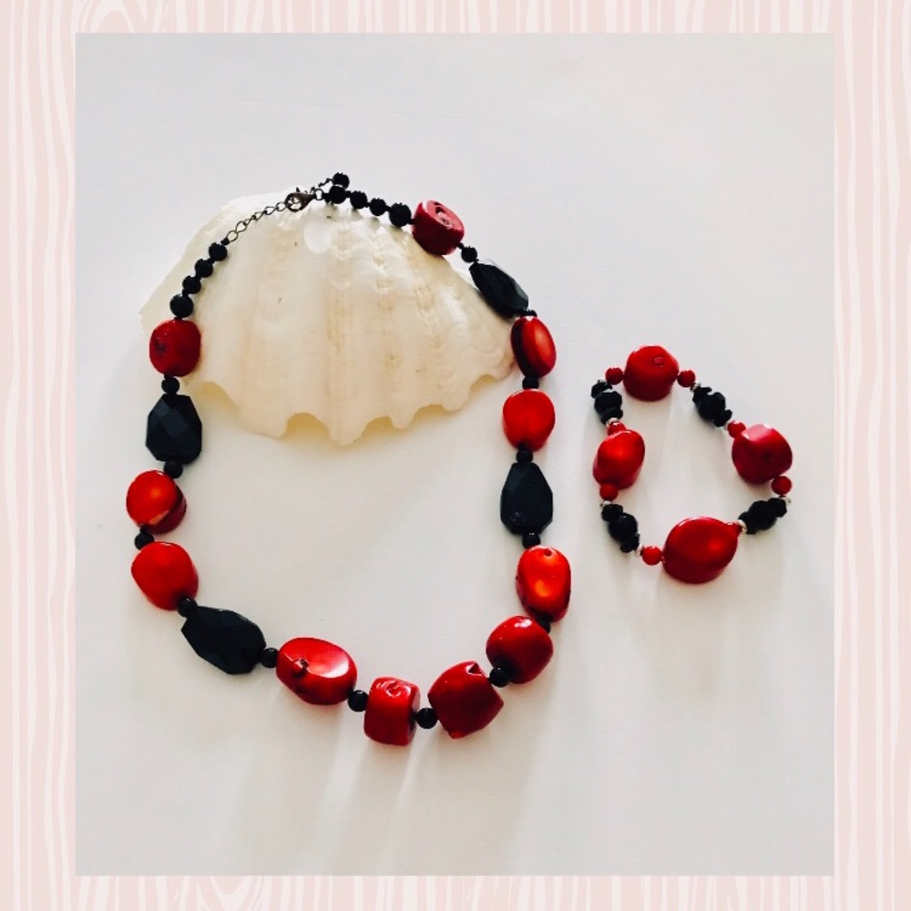 Red and black necklace and bracelet